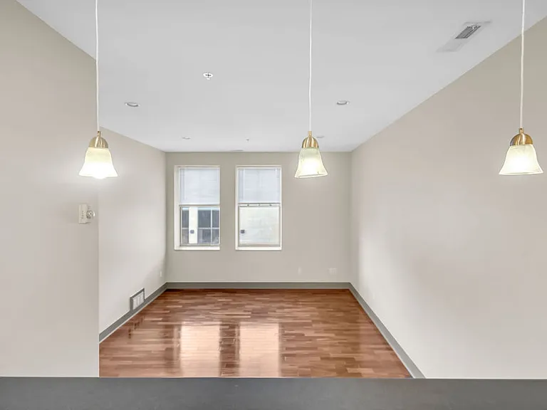 103 N College Ave — Photo 6