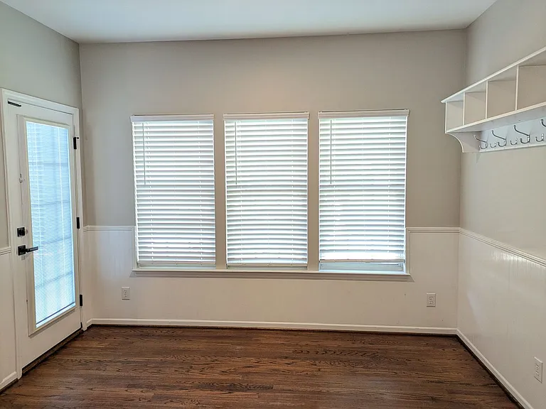 279 Chandeleur Dr — Photo 11