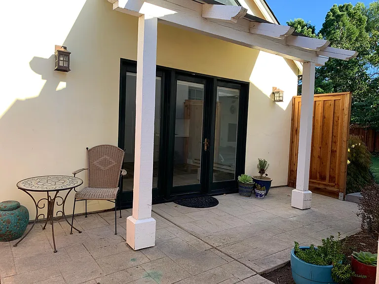 15041 Brewster Ave — Photo 1