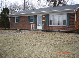 2004 S 10th 1/2 St, Terre Haute, IN 47802
