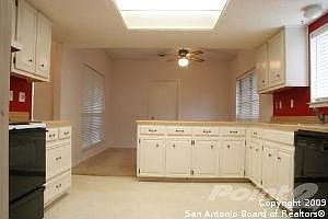 3rd image of 9310 Fallworth St