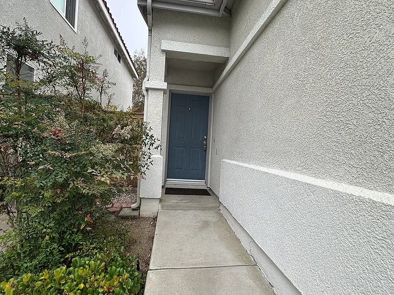 37 Legacy Way — Photo 2