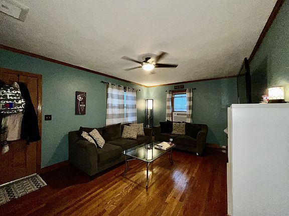 3rd image of 640 Sweitzer St