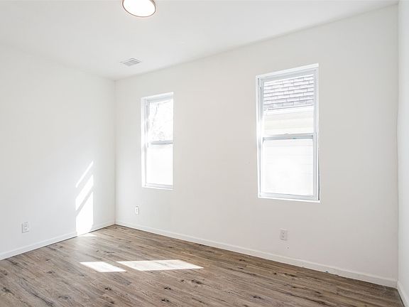 2064-24thSt-121