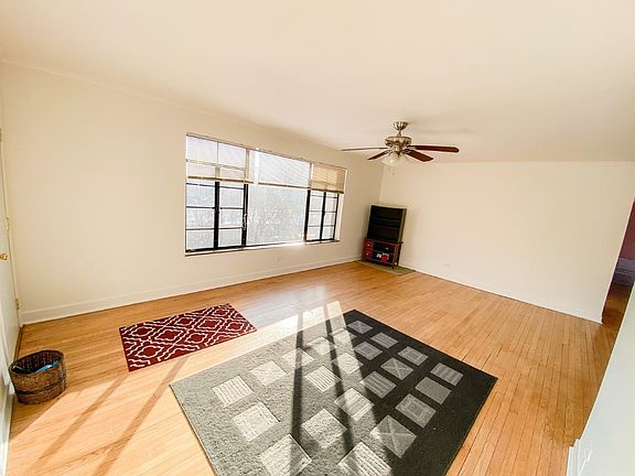 3rd image of 5722 S Stony Island Ave APT 3