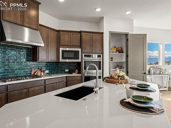 7th image of this home