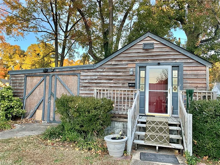 6 N Stuart Rd #B — Photo 1