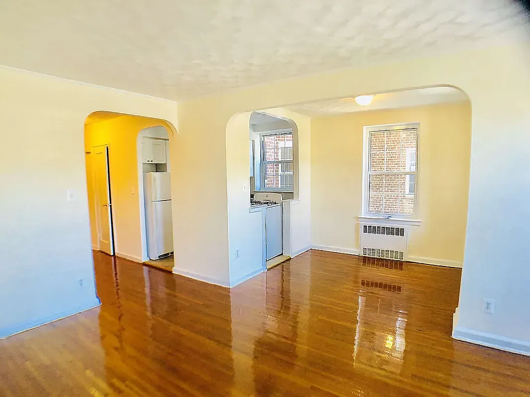 6901 Shore Road — Photo 3