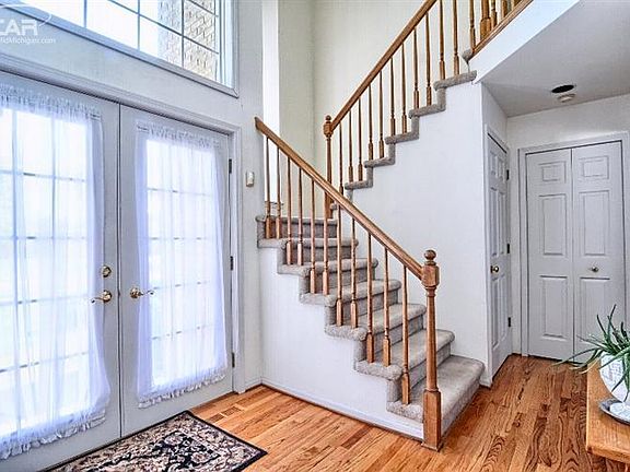 2nd image of 4795 Shoreline Blvd