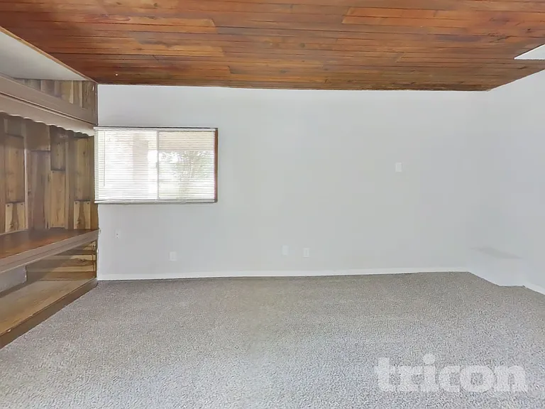 4422 Monteith Dr — Photo 16