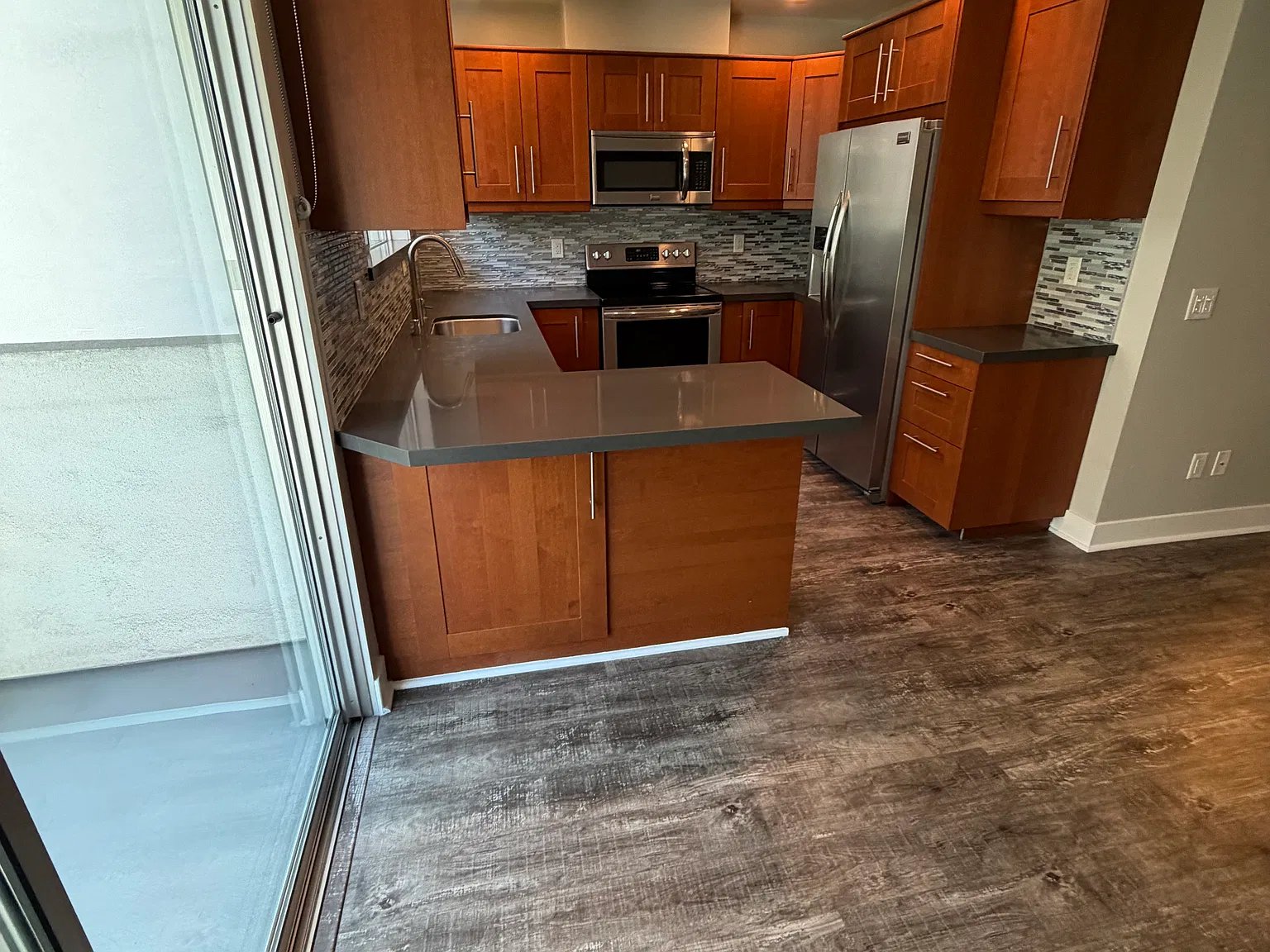 Studio, 600 sqft, $2,450 — Photo 3