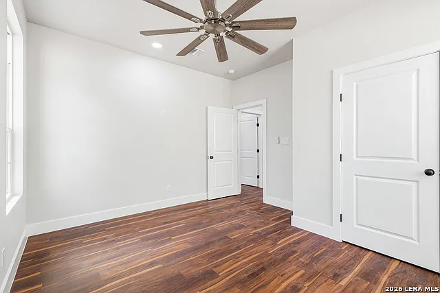 823 W French Pl — Photo 31