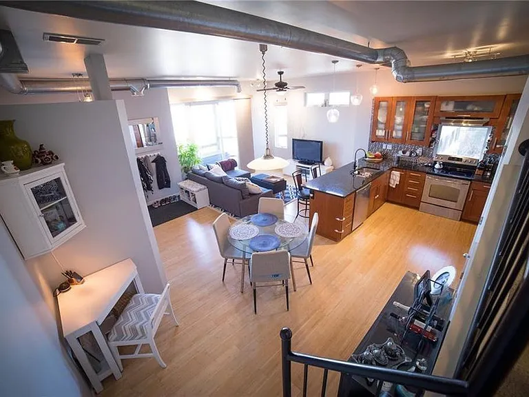 31 Roanoke St — Photo 4