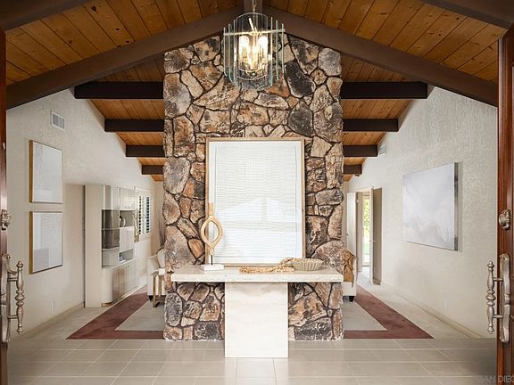 4th image of 15943 Ranch Hollow Rd