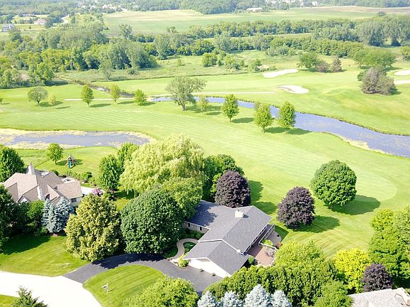 EXTRAORDINARY GOLF COURSE VIEWS