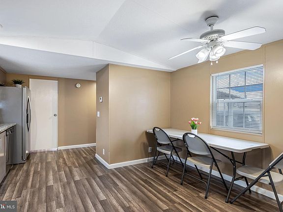 5th image of 50 Dumfries Dr