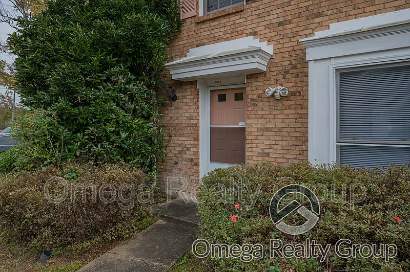 3 bed, 2.5 bath, 1640 sqft, $1,250 — Photo 4
