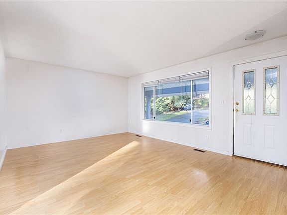 4th image of 1526 Stag Rd