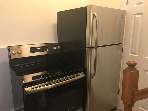 2nd image of 127 Churchill Ave