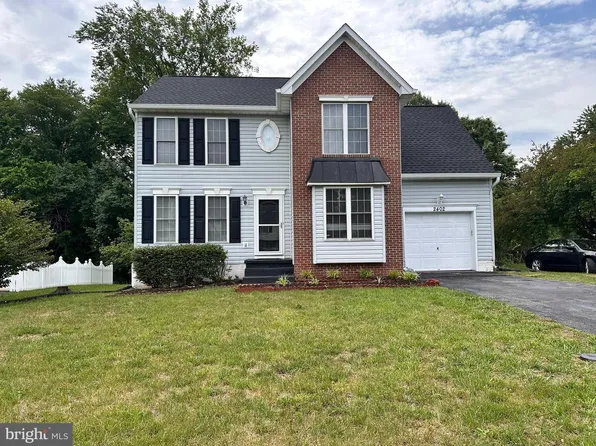 2402 Ruffin Dr, Fredericksburg, VA 22408