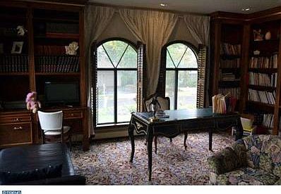 3rd image of 107 Whitehall Dr