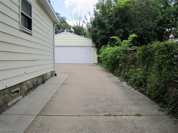 2nd image of 455 Noah Ave