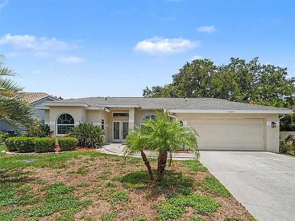 2nd image of 5325 GARDENS DR