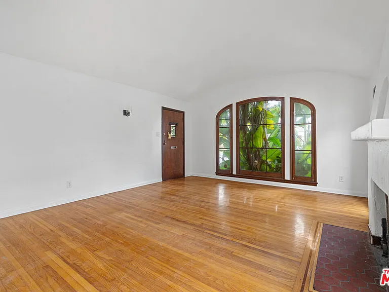 1150 Grant Ave — Photo 17