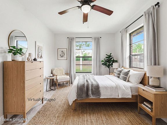 4th image of 255 Abalone Rd NW