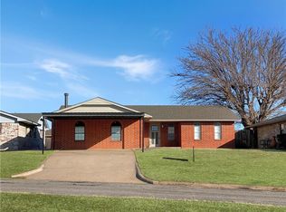 2112 Rizley Rd, Sayre, OK 73662