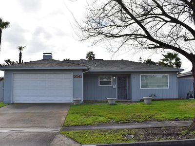 3041 W Acacia Ave, Fresno, CA, 93722