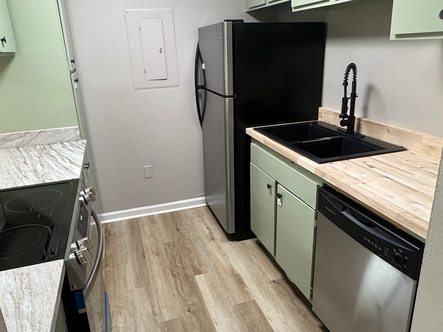 110 W Bayou Pkwy — Photo 3