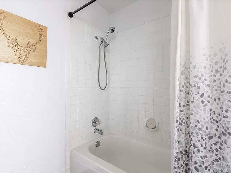 6000 Shepherd Mountain Cv #1102 — Photo 16