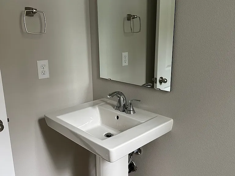 9421 Fairhaven Cir NE — Photo 12
