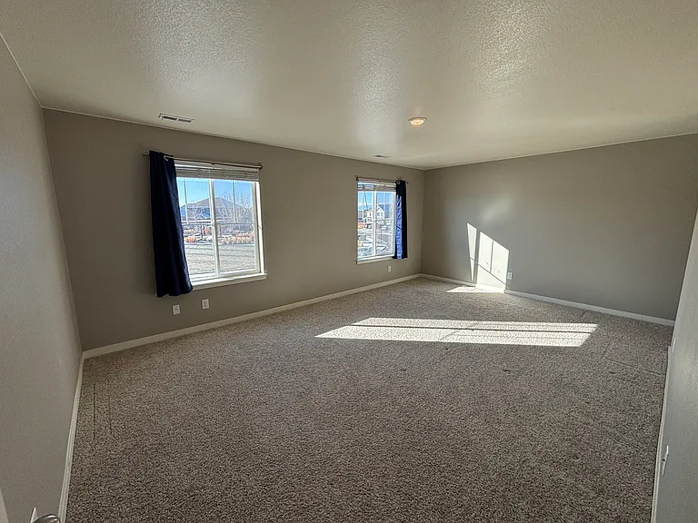 1955 Rose Petal Dr — Photo 24