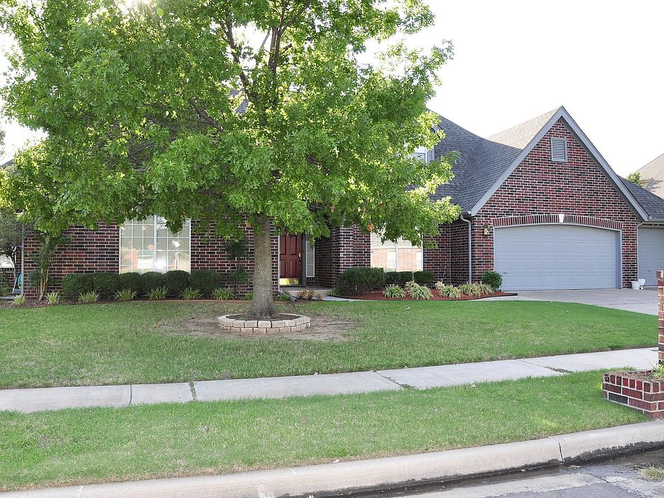 Welcome   Front of Home