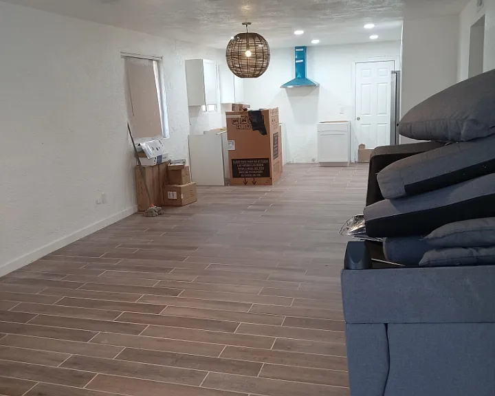 2520 W Vista Ave #B — Photo 2