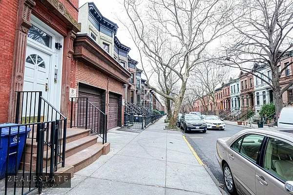 Rented by ZealEstate Group Inc | media 48