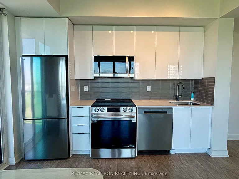 225 Malta Ave #805 — Photo 14