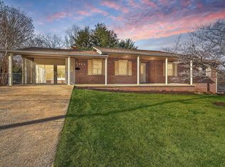 1707 Sundale Rd, Johnson City, TN 37604