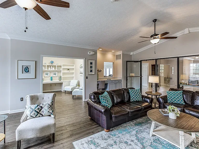 Georgetown Oaks Apartments — Photo 15