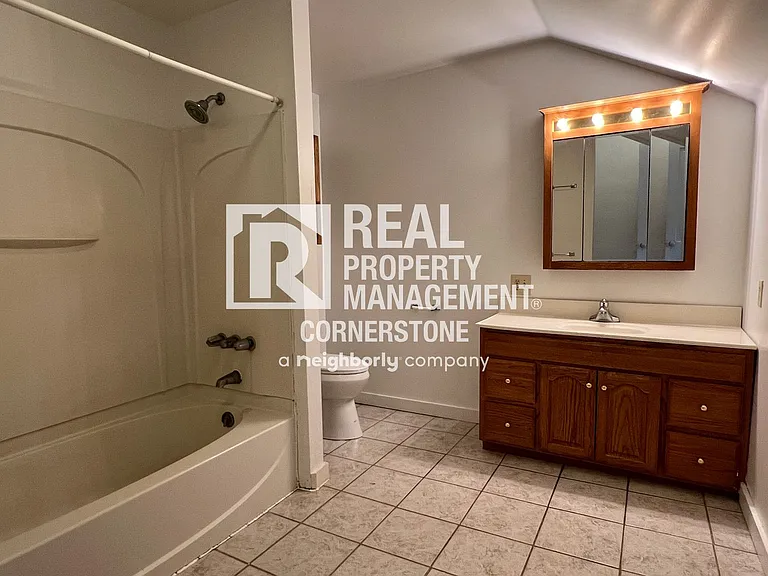 603 W Vine St #4 — Photo 9