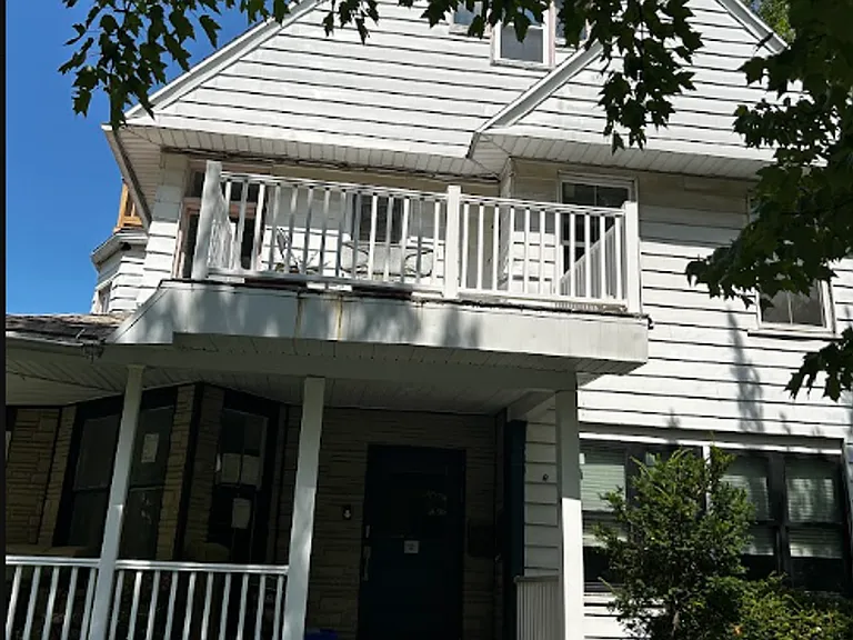 601 Clay Ave — Photo 1