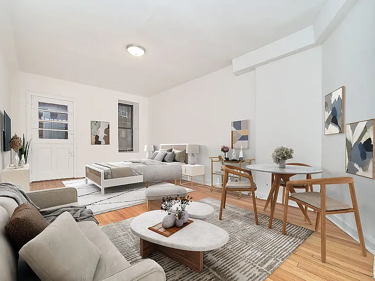 353 W 44th St #MC — Photo 1