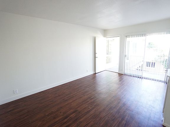 4th image of 4639 Pico St APT 08