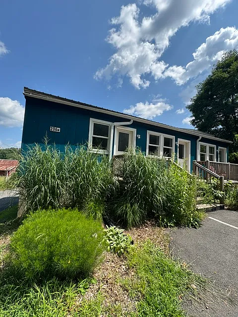 206 Main St #3R