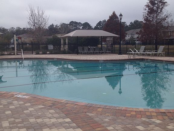 4th image of 901 S Black Cherry Dr