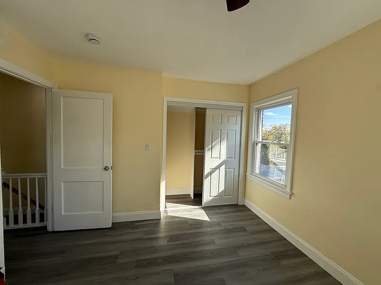 1820 C St NE #2 — Photo 18