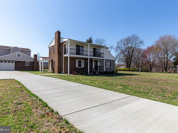 2nd image of 12812 Canova Dr