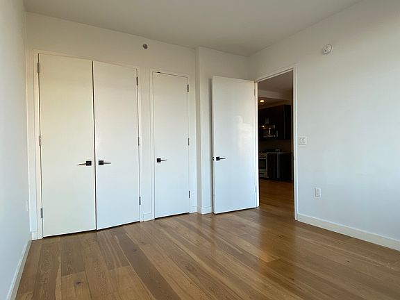 5th image of 180 Nassau St #6E